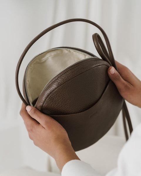 Baggu leather circle purse Clearance